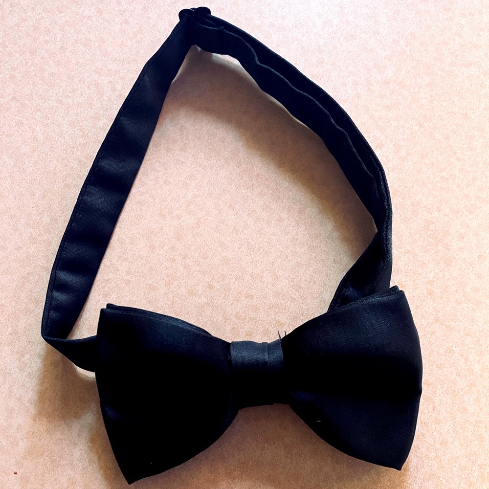 Black tie